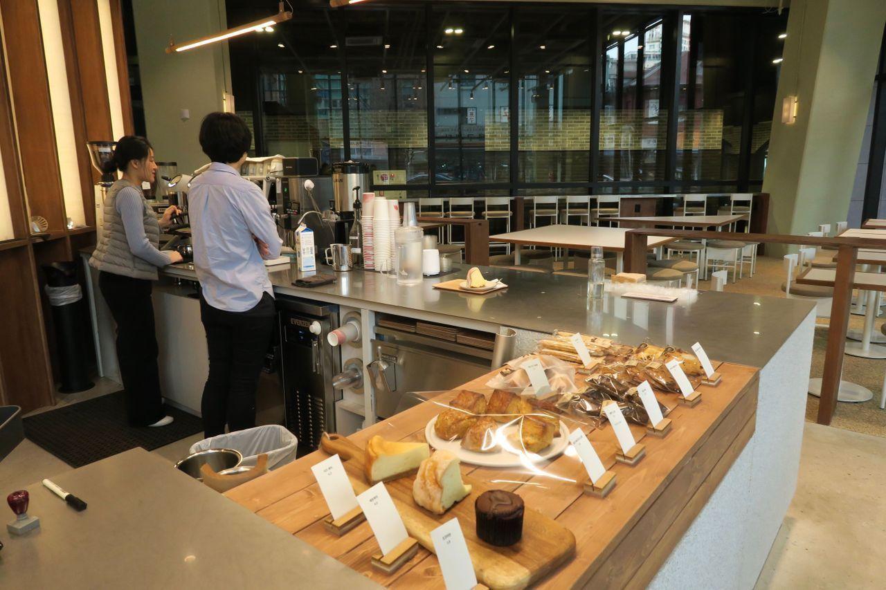 9 Hottest Cafe | Seoul 9 trendiest cafes in Seoul that could make you take gazillions of photos!